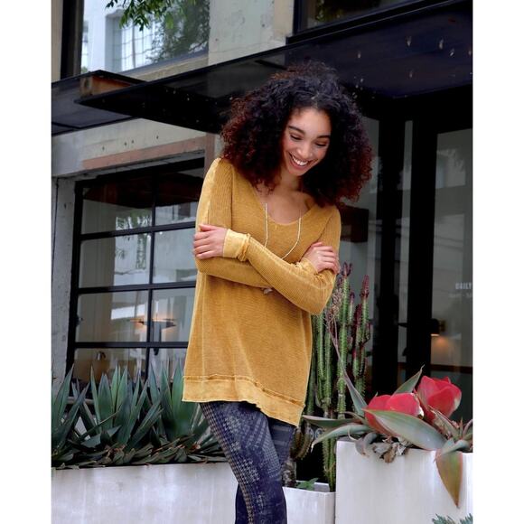 M. RENA BOUTIQUE Mineral Wash Waffle Knit Tunic in Deep Marigold - Picture 1 of 12